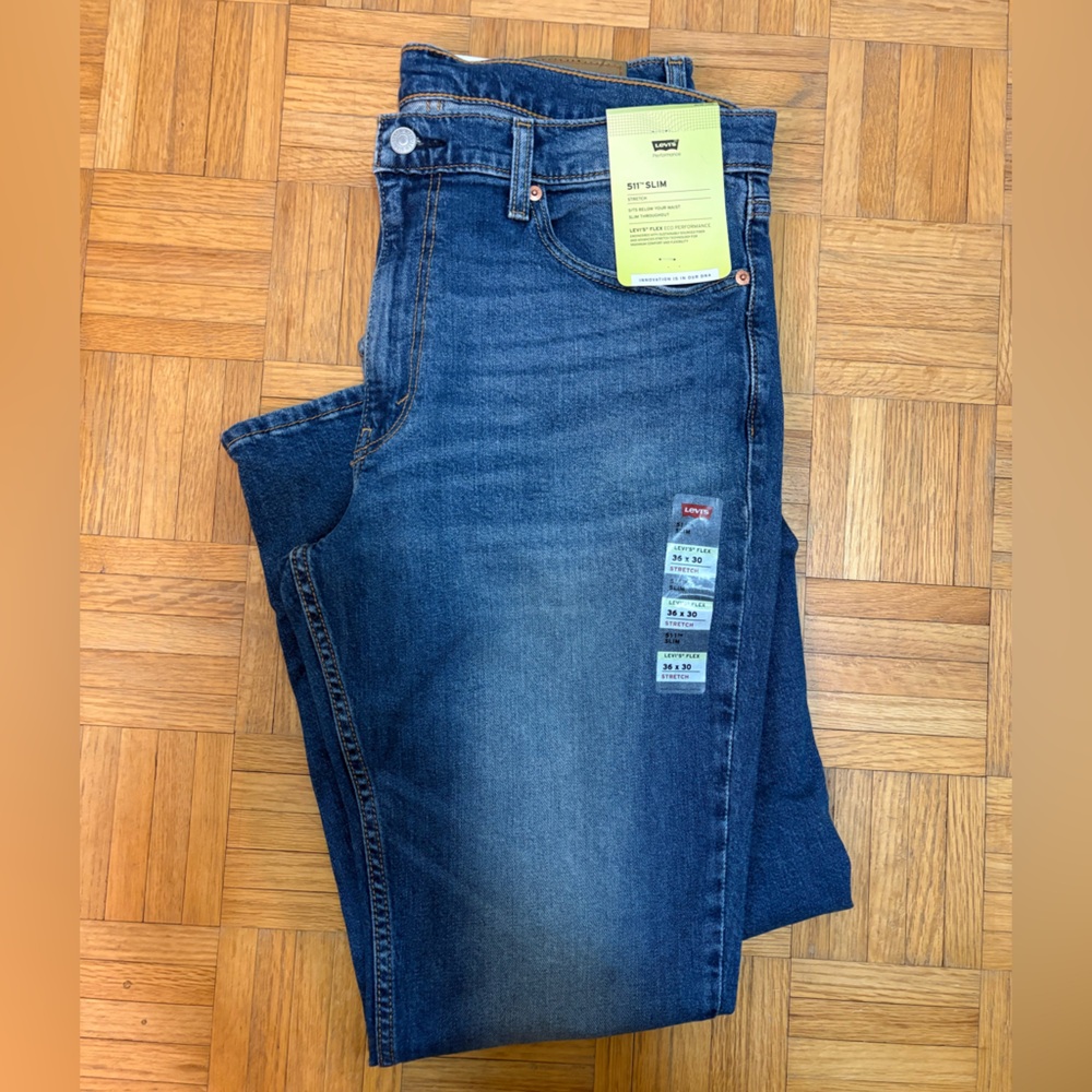 Levi's Men's Blue Jeans Brand New with Tags